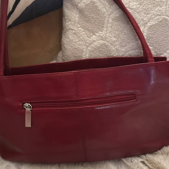 Hobo shoulder bag, cranberry red, EUC..15x8x3” - Picture 2 of 10